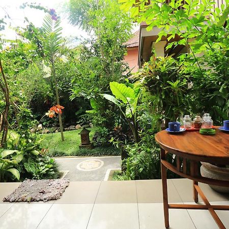 Frangipani Bungalow Ubud Exteriör bild